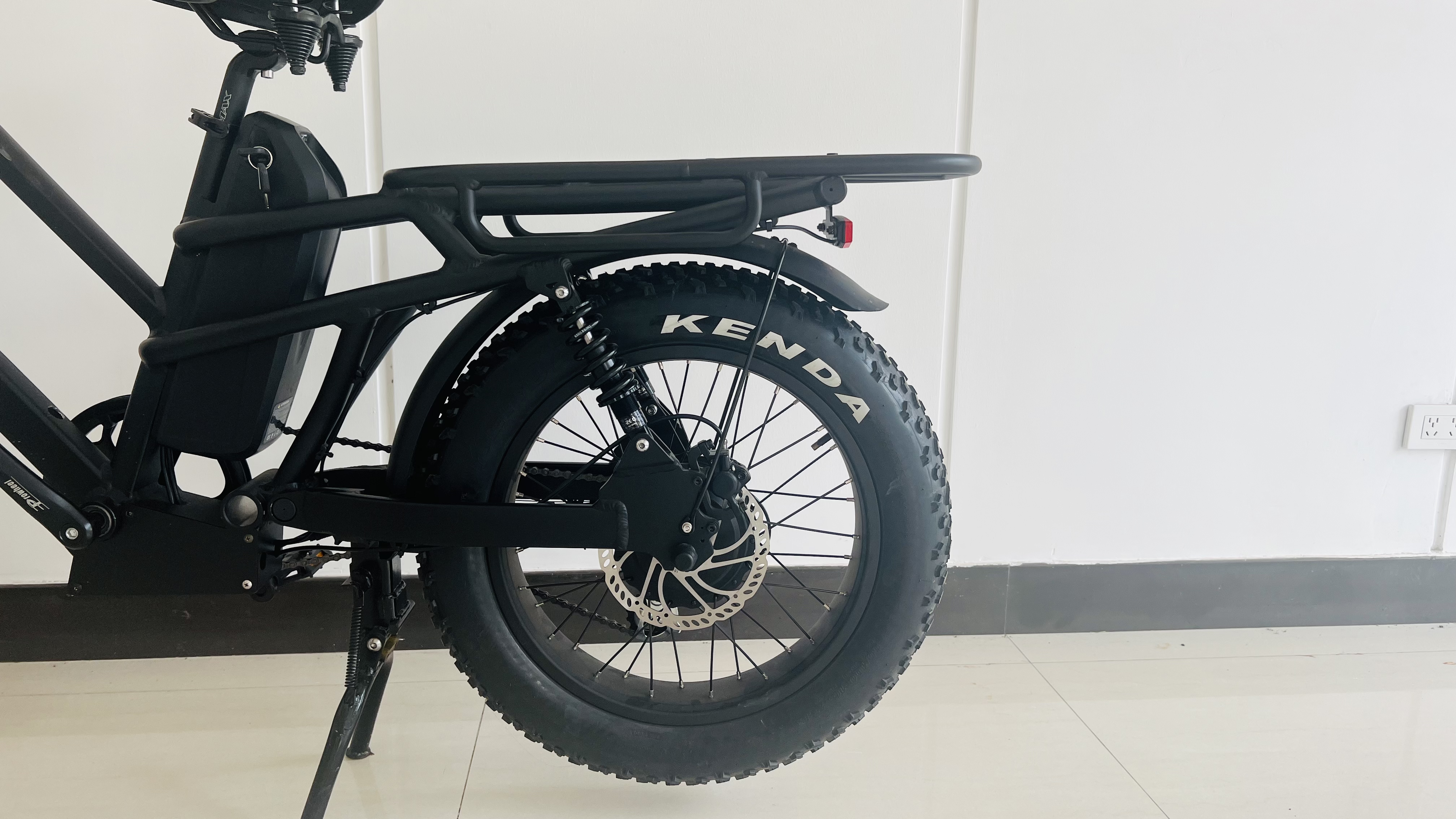 Off Road 20inch Tyre Powerful Electric Mountain Bike